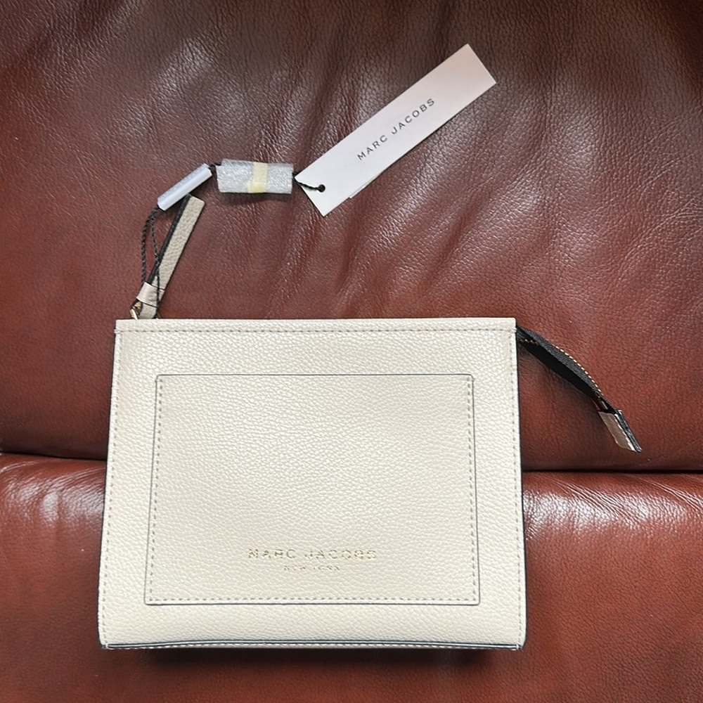 🔥🔥🔥NEW Marc Jacobs The Grind Leather Cosmetic Bag Pouch